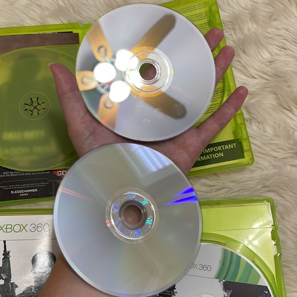 Xbox 360 Call of Duty Modern and Advanced Warfare bundle - Picture 4 of 5